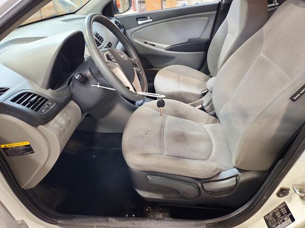 2012 HYUNDAI ACCENT GL (Middle-low grade) — DENT