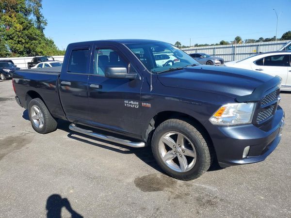 2014 RAM 1500 ST — Passenger 3/4