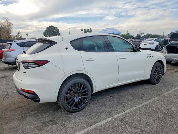 2023 MASERATI LEVANTE