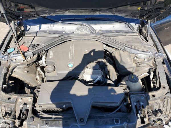 2017 BMW 320 SA — Engine bay