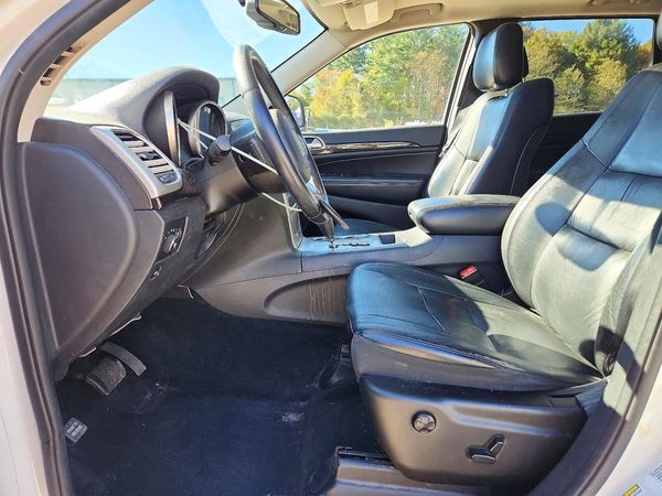 2012 JEEP CHEROKEE LAREDO 4X4 — DENT