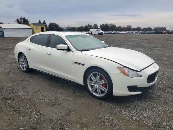 2014 MASERATI QUATTROPORTE Essence — Passenger 3/4