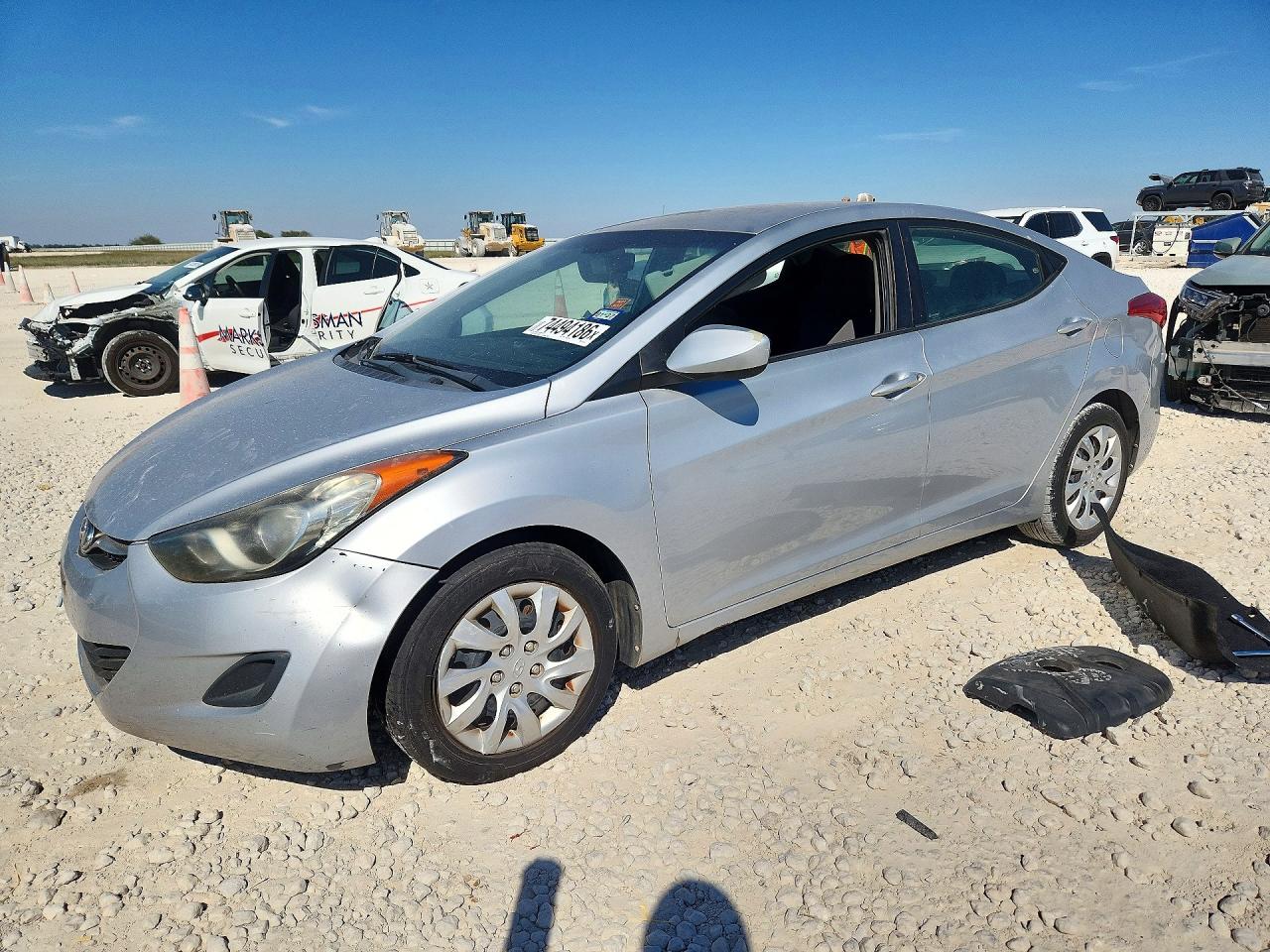 2012 HYUNDAI ELANTRA GLS(Middle grade) — Front 3/4