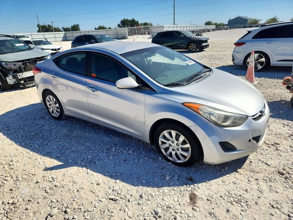2012 HYUNDAI ELANTRA GLS(Middle grade) — Passenger 3/4