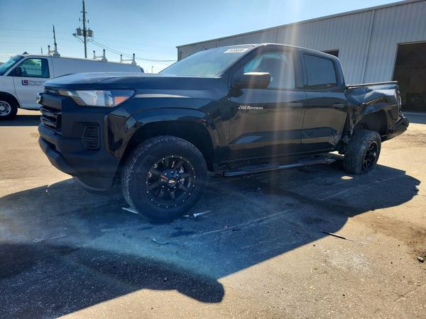 2024 CHEVROLET COLORADO Work Truck — Front 3/4