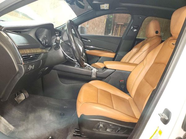 2020 CADILLAC XT4 — DENT