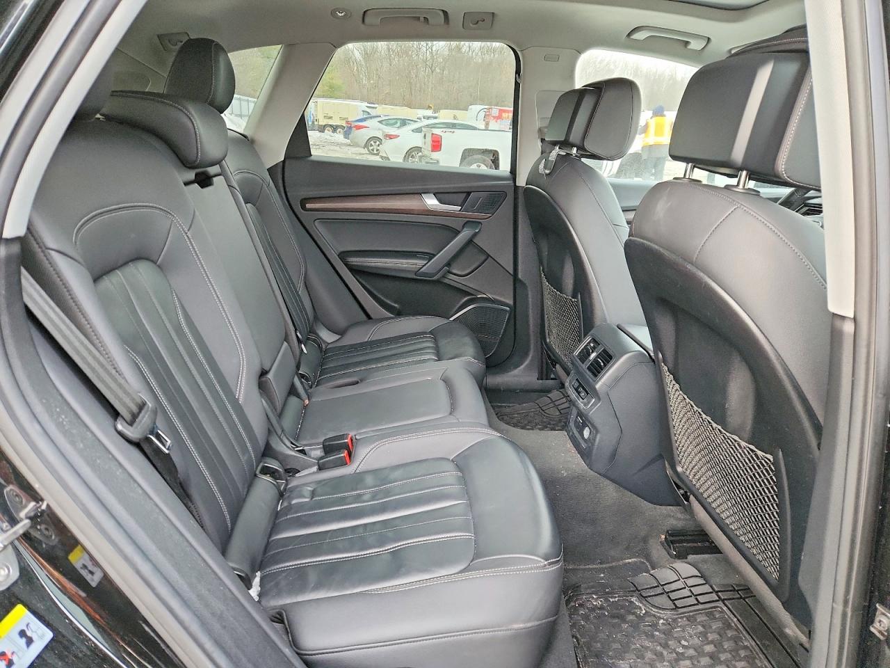 2022 AUDI Q5 quattro Premium Plus