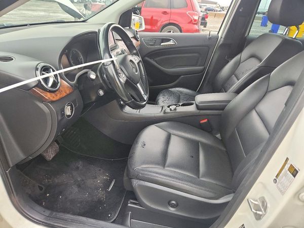 2014 MERCEDES-BENZ B — DENT
