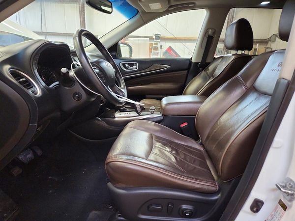 2014 INFINITI QX60 — DENT