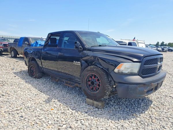 2015 RAM 1500 ST