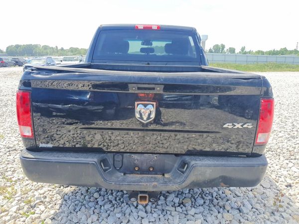 2015 RAM 1500 ST
