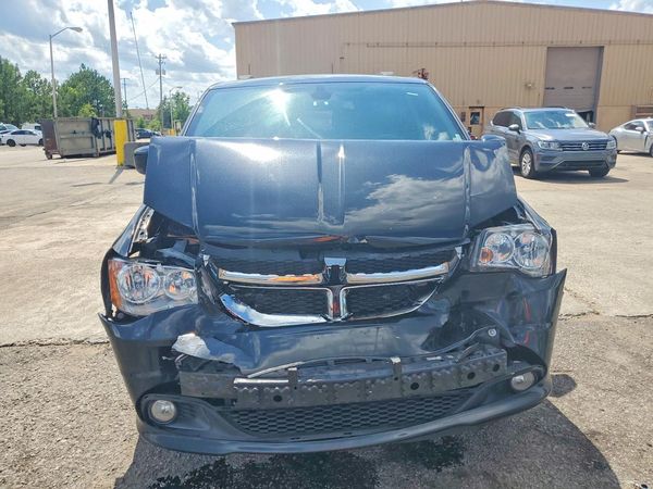 2018 DODGE GRAND CARAVAN SXT