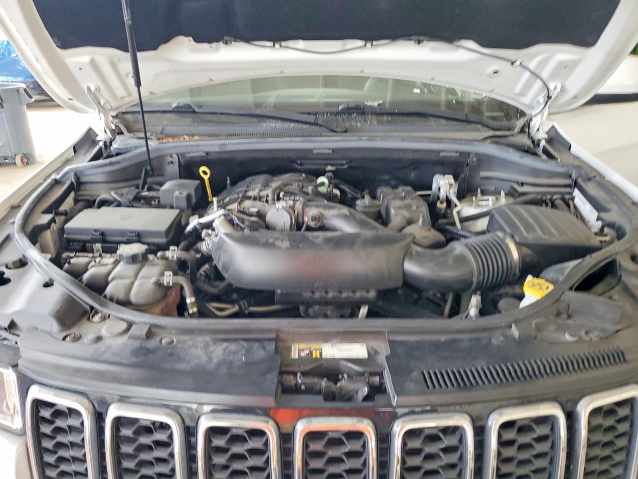2019 JEEP LAREDO 4X2