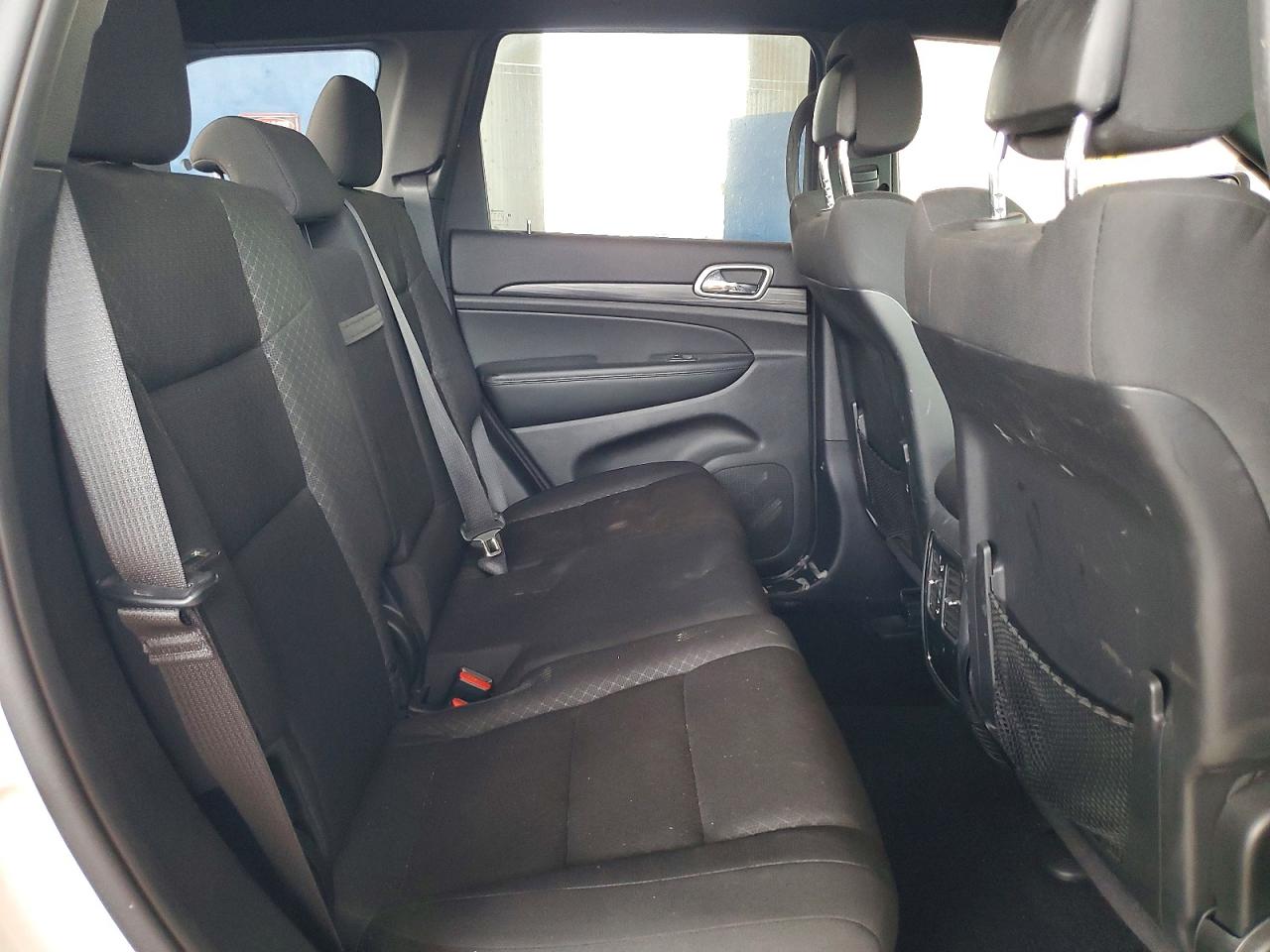 2019 JEEP LAREDO 4X2