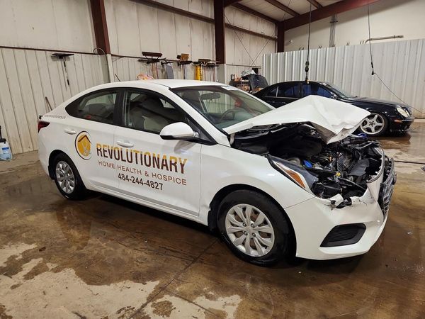 2019 HYUNDAI ACCENT SE and SEL