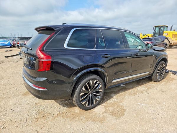 2026 VOLVO XC90 Ultra Bright