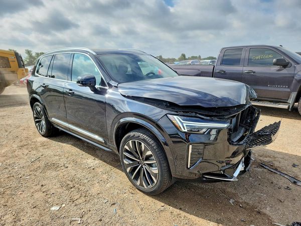 2026 VOLVO XC90 Ultra Bright