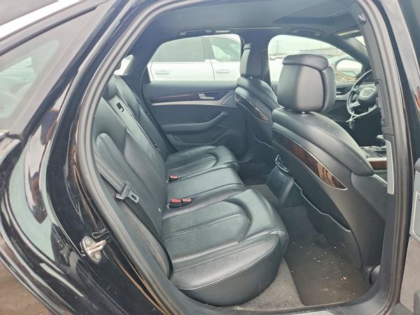 2015 AUDI A8