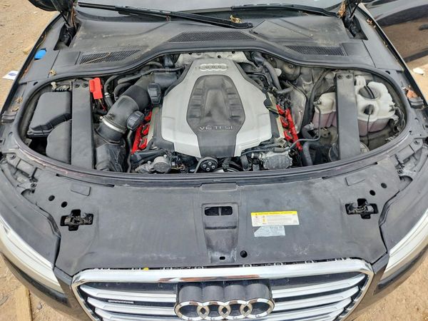 2015 AUDI A8