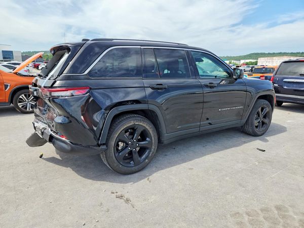 2023 JEEP CHERROKEE
