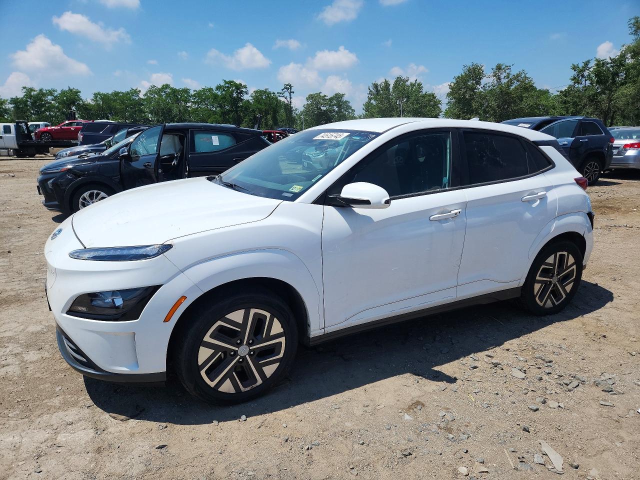 2023 HYUNDAI KONA SE