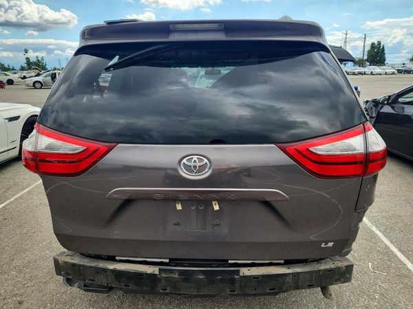 2017 TOYOTA SIENNA LE Mobility/LE — DIRR