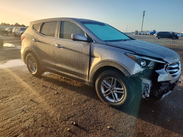 2017 HYUNDAI SANTA FE Base — Passenger 3/4