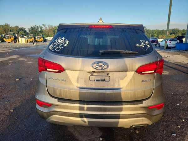 2017 HYUNDAI SANTA FE Base — DIRR