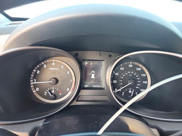 2017 HYUNDAI SANTA FE Base — ODOM