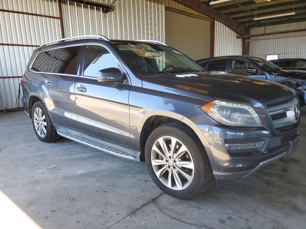 2014 MERCEDES-BENZ GL GL450 4MATIC — Passenger 3/4