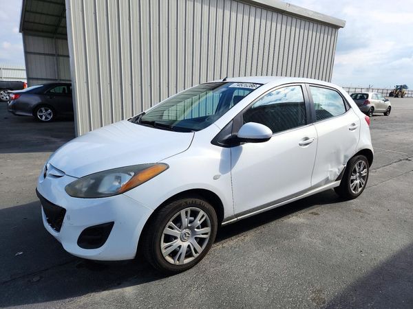 2012 MAZDA 2 Sport/GX — Front 3/4