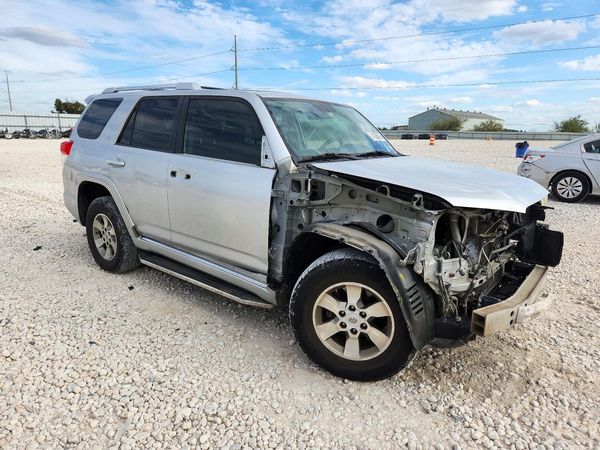 2012 TOYOTA 4RUNNER — Passenger 3/4