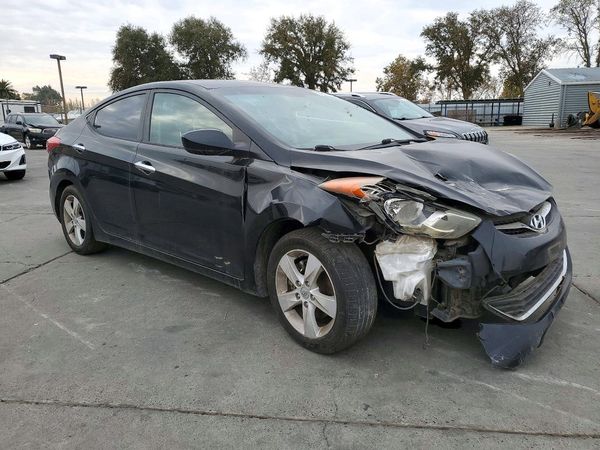 2012 HYUNDAI ELANTRA GLS(Middle grade) — Passenger 3/4