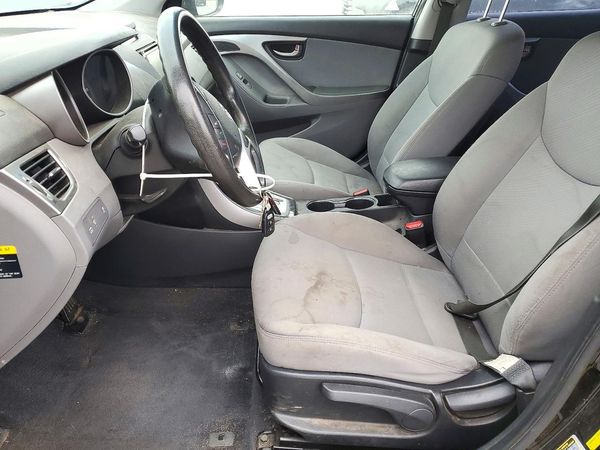 2012 HYUNDAI ELANTRA GLS(Middle grade) — DENT