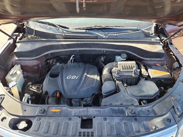 2015 KIA SORENTO GL — Engine bay