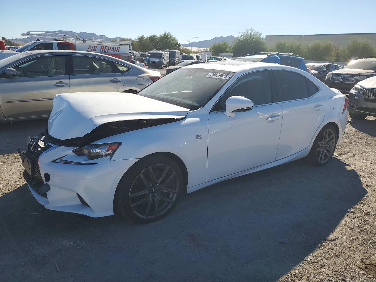 2016 LEXUS IS 200t — Front 3/4