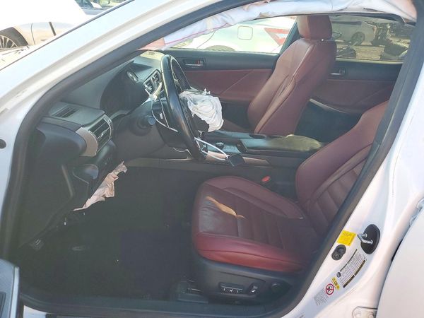 2016 LEXUS IS 200t — DENT