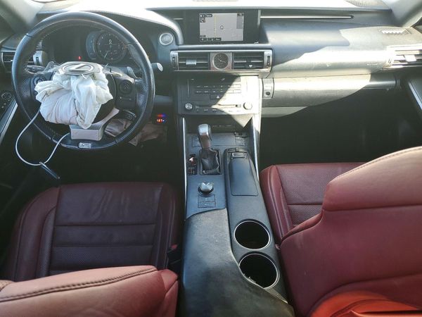 2016 LEXUS IS 200t — CKPT