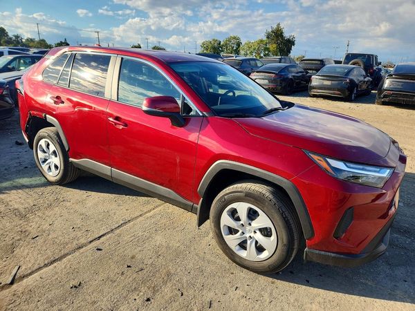 2025 TOYOTA RAV4 — Passenger 3/4