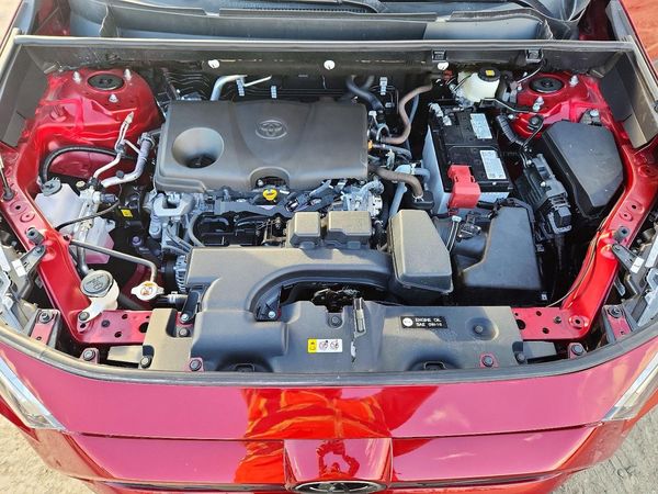2025 TOYOTA RAV4 — Engine bay