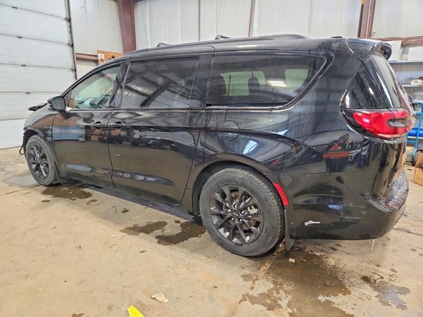 2022 CHRYSLER PACIFICA Touring