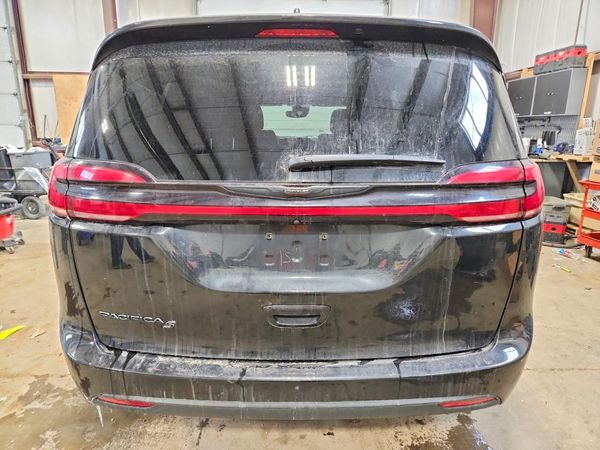 2022 CHRYSLER PACIFICA Touring