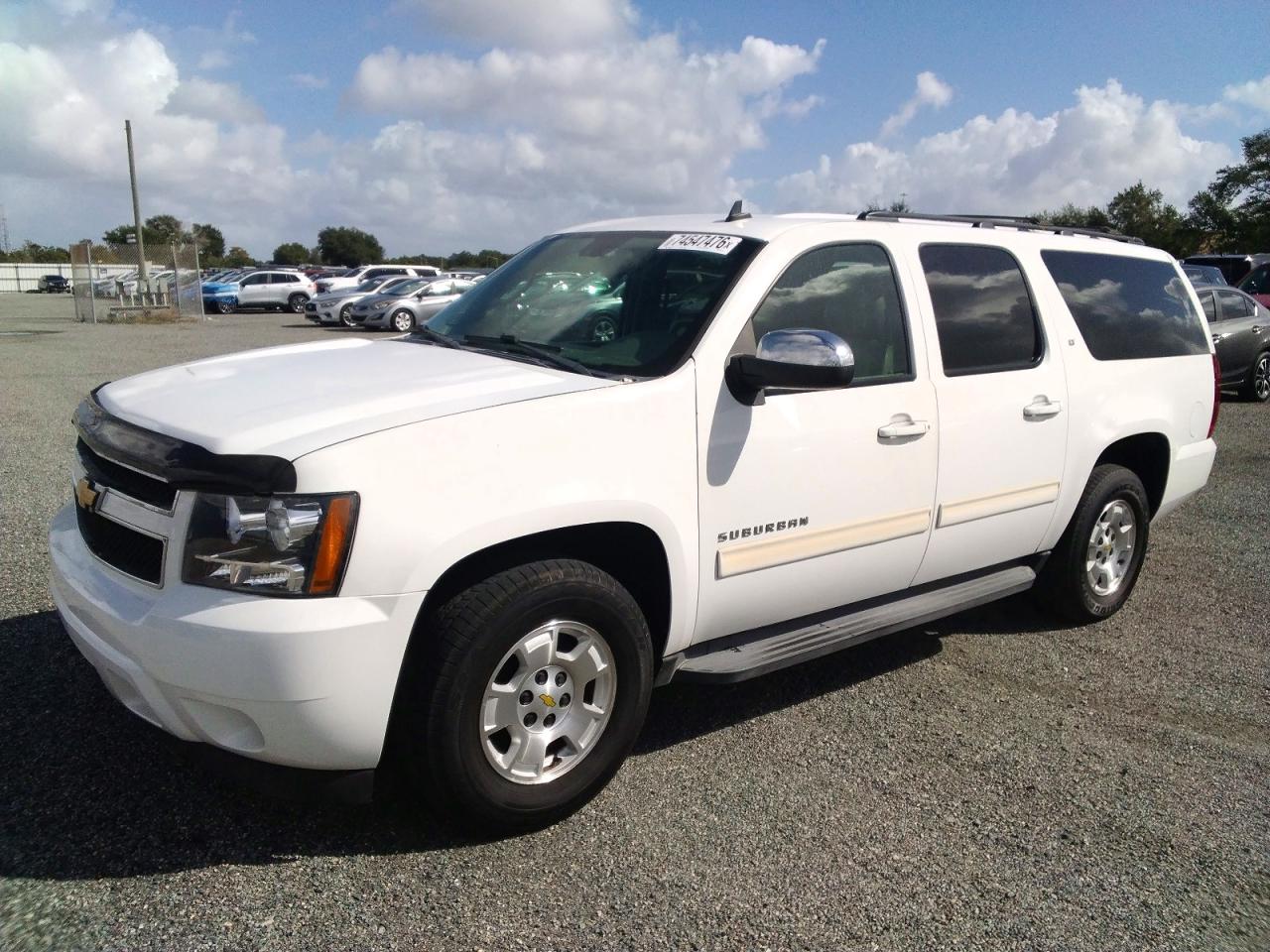 2012 CHEVROLET SUBURBAN — Front 3/4
