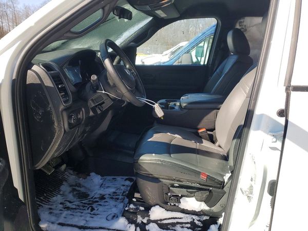 2024 RAM 3500 CREW CAB CHASSIS 4X4