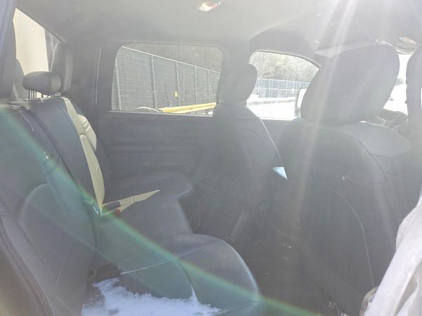 2024 RAM 3500 CREW CAB CHASSIS 4X4
