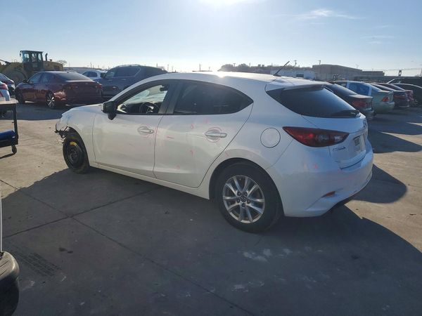 2018 MAZDA 3