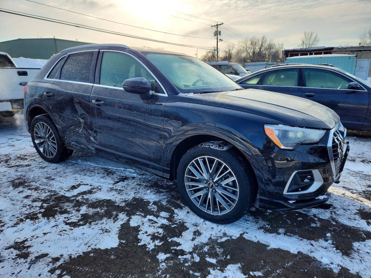 2022 AUDI Q3 quattro Premium