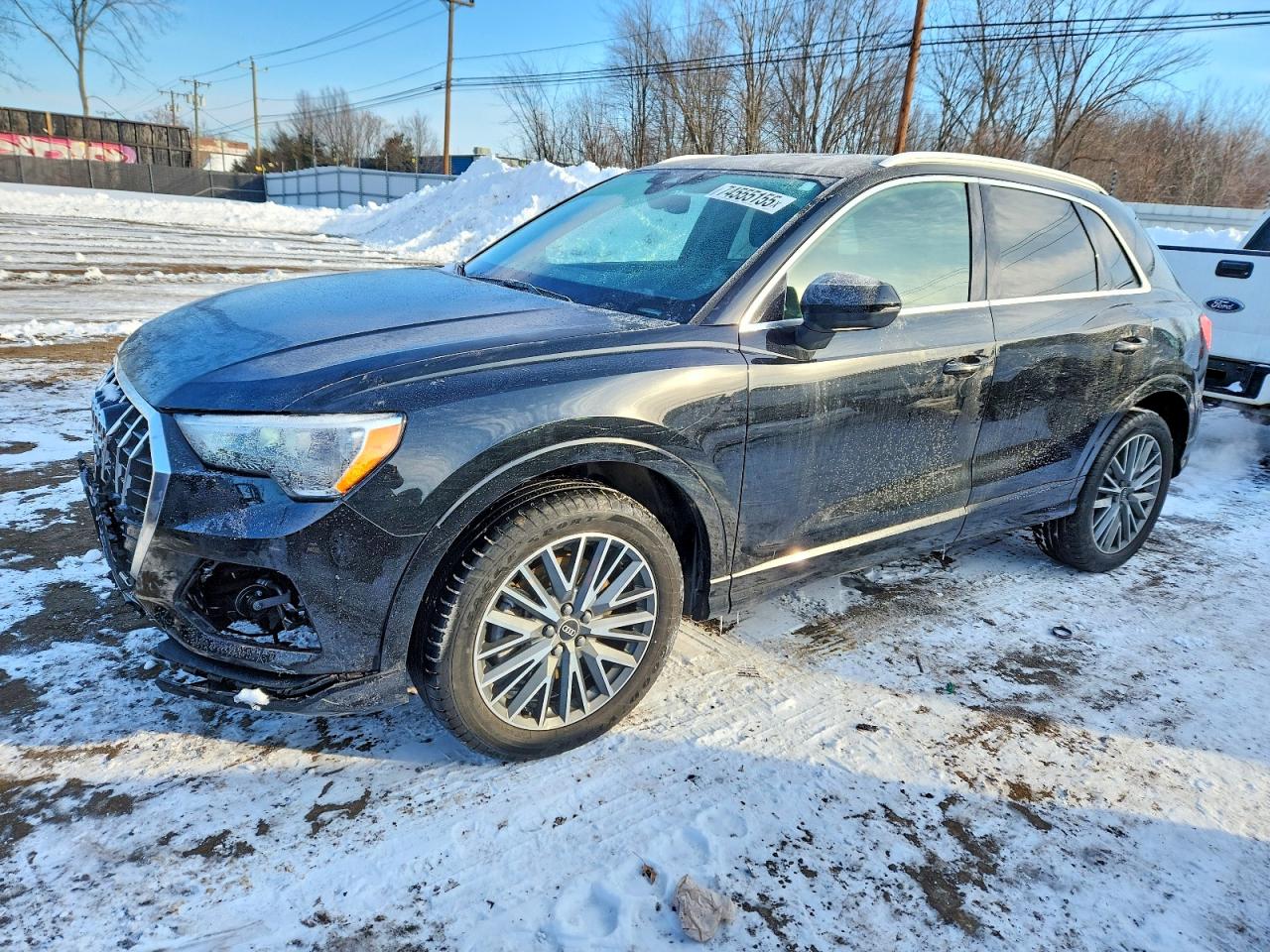 2022 AUDI Q3 quattro Premium