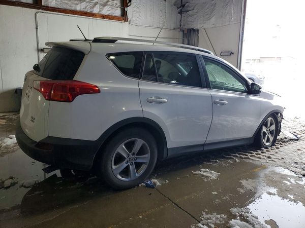 2015 TOYOTA RAV4