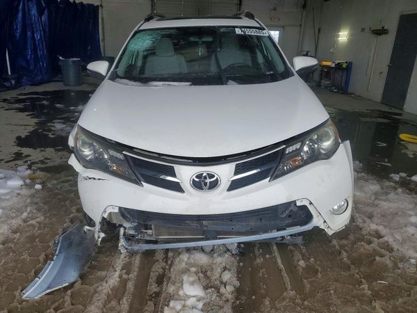 2015 TOYOTA RAV4